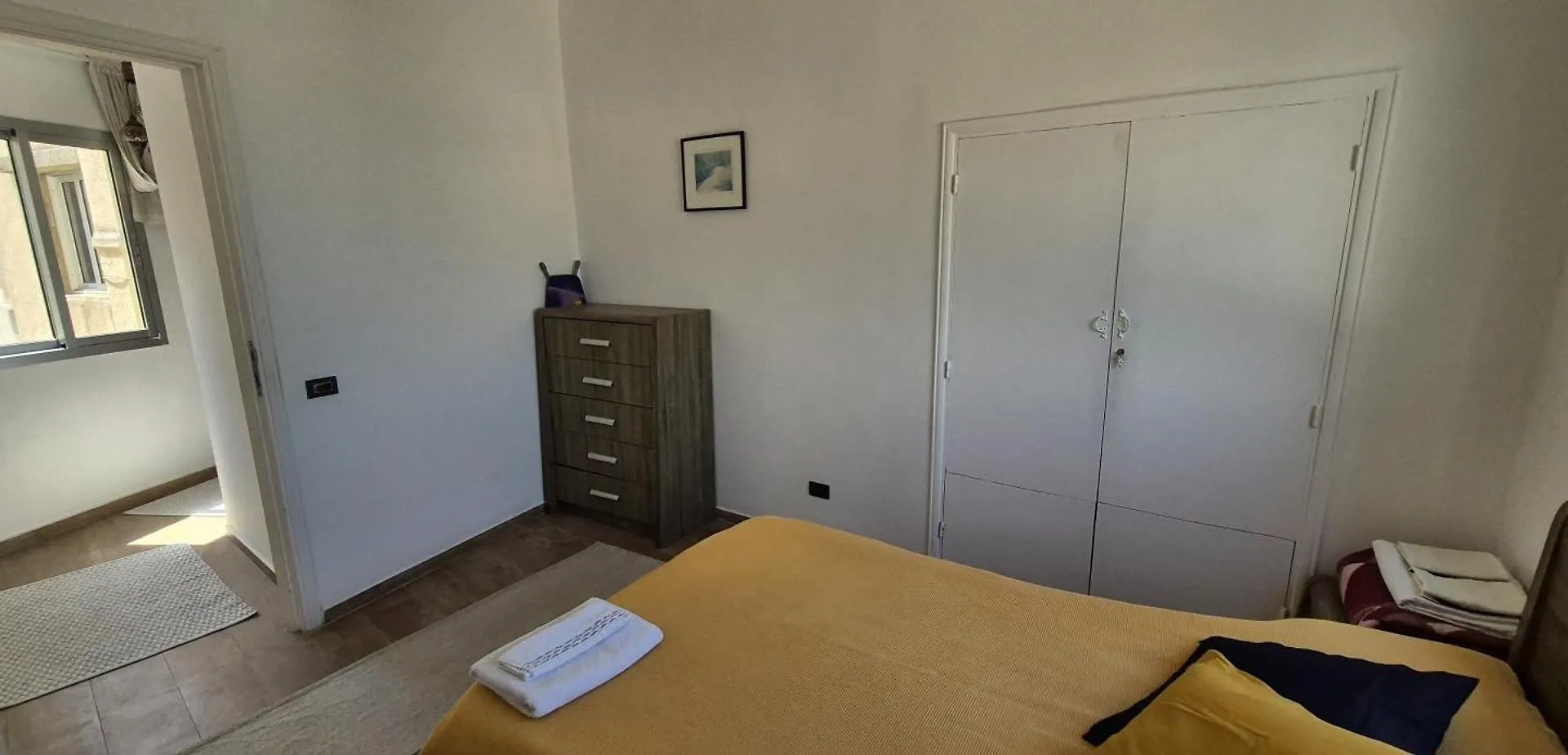 Stylish 2 Bedroom Apartment Beirut