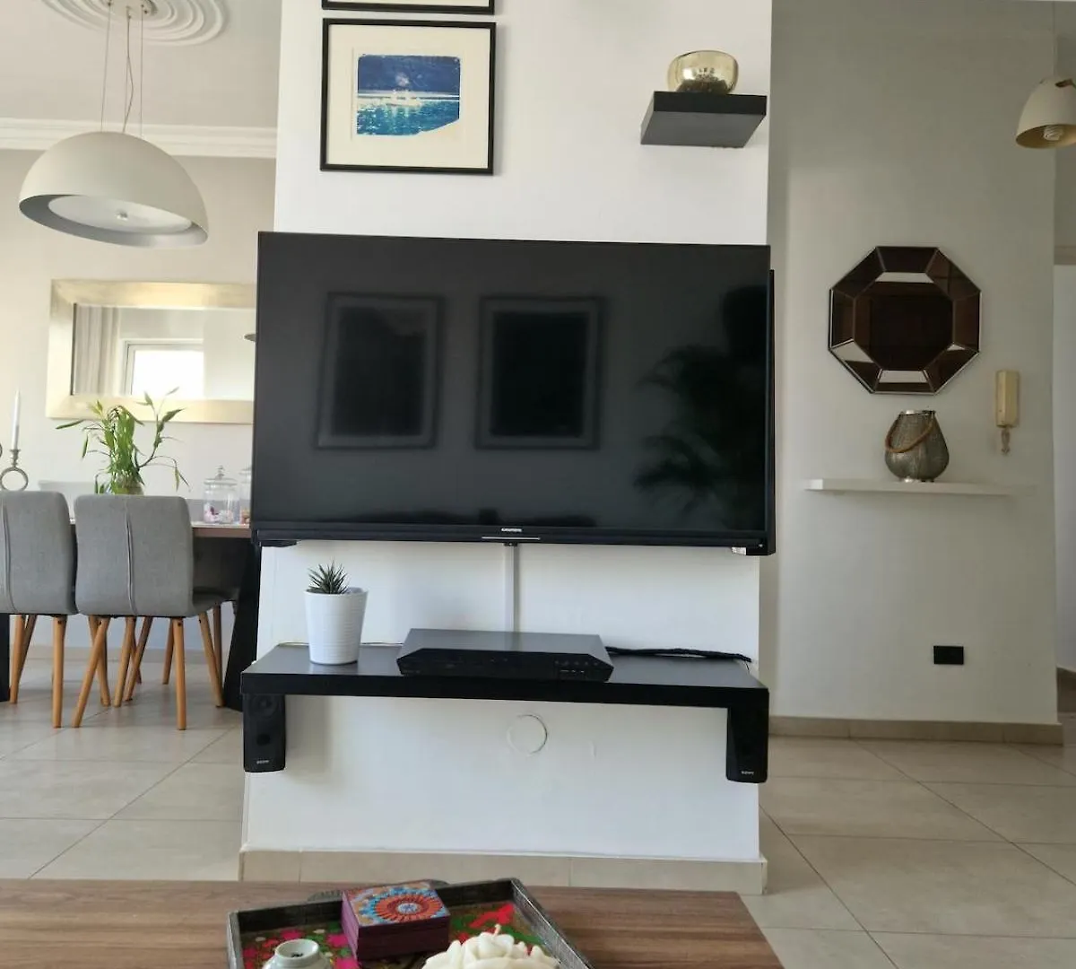 Stylish 2 Bedroom Apartment Beirut